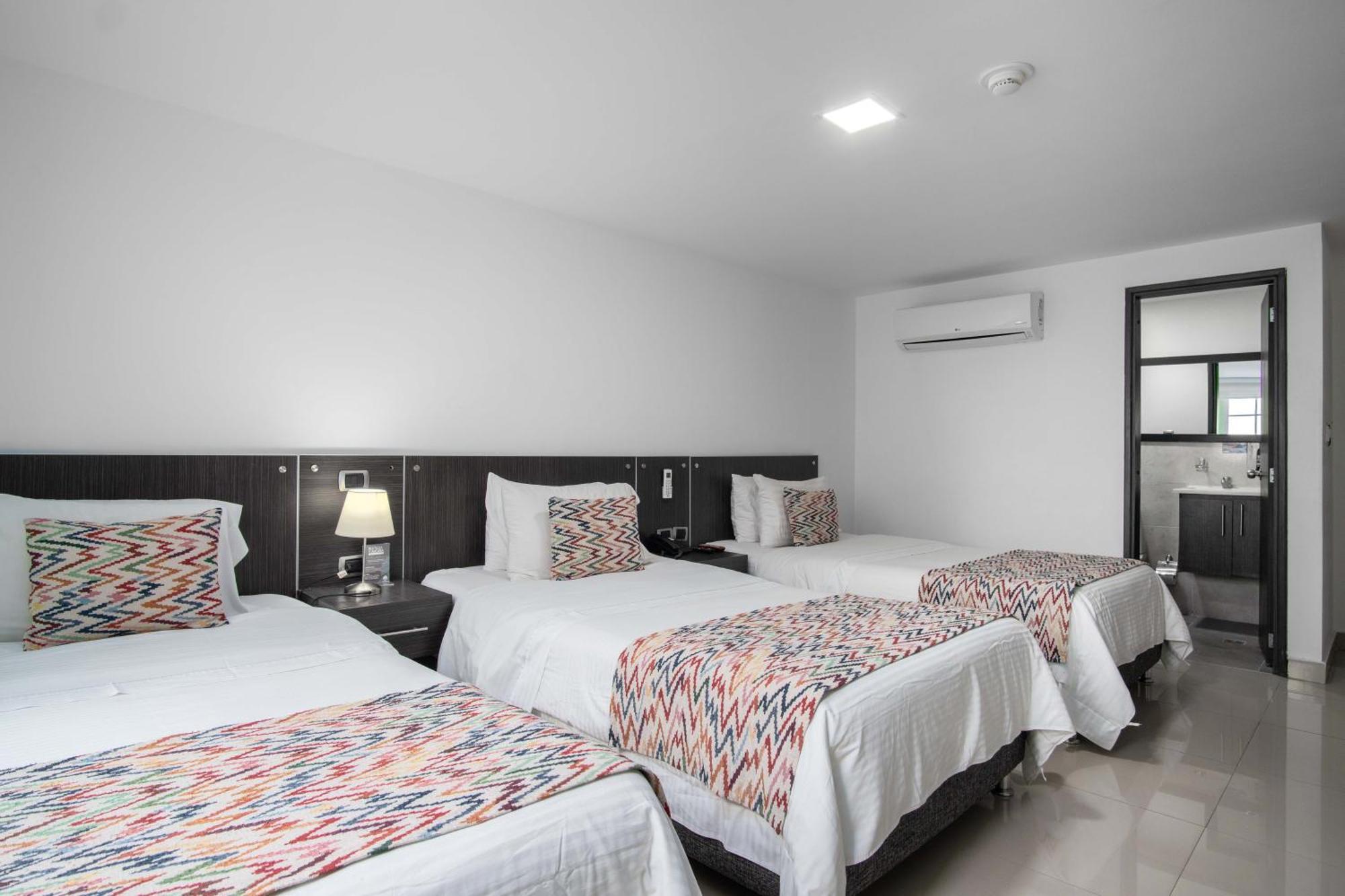 Azor Hotel Cali Versalles Exterior photo