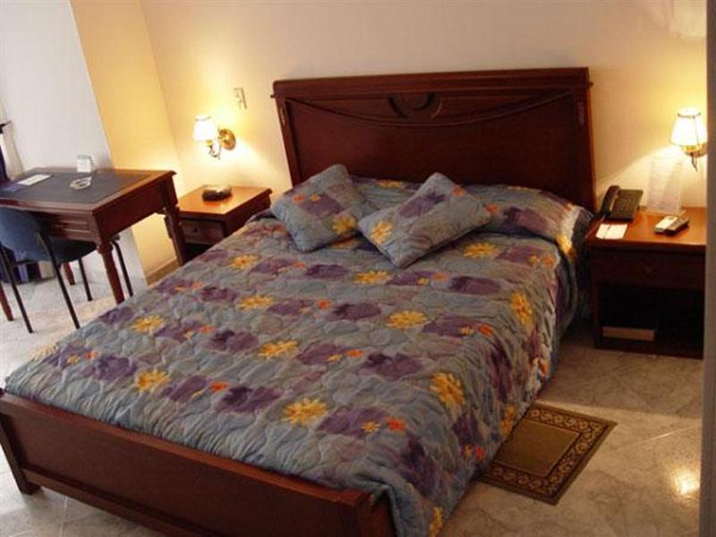 Azor Hotel Cali Versalles Room photo